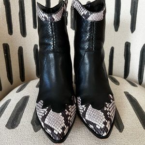 Women's Black Jaidin Leather Snake Embossed Western Boot